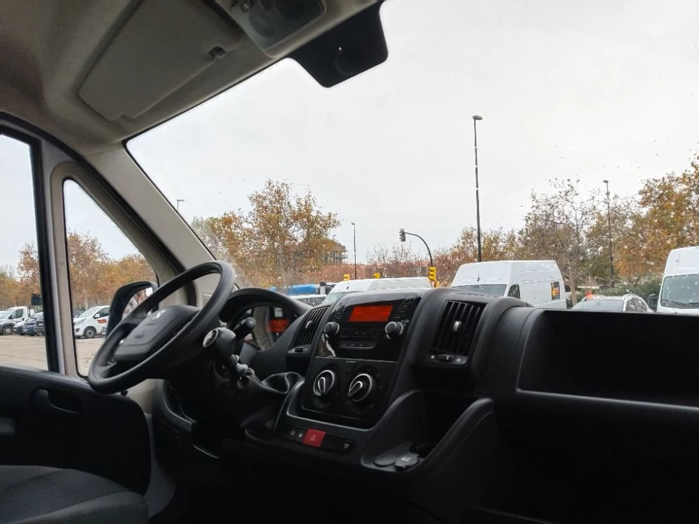 alquiler peugeot boxer