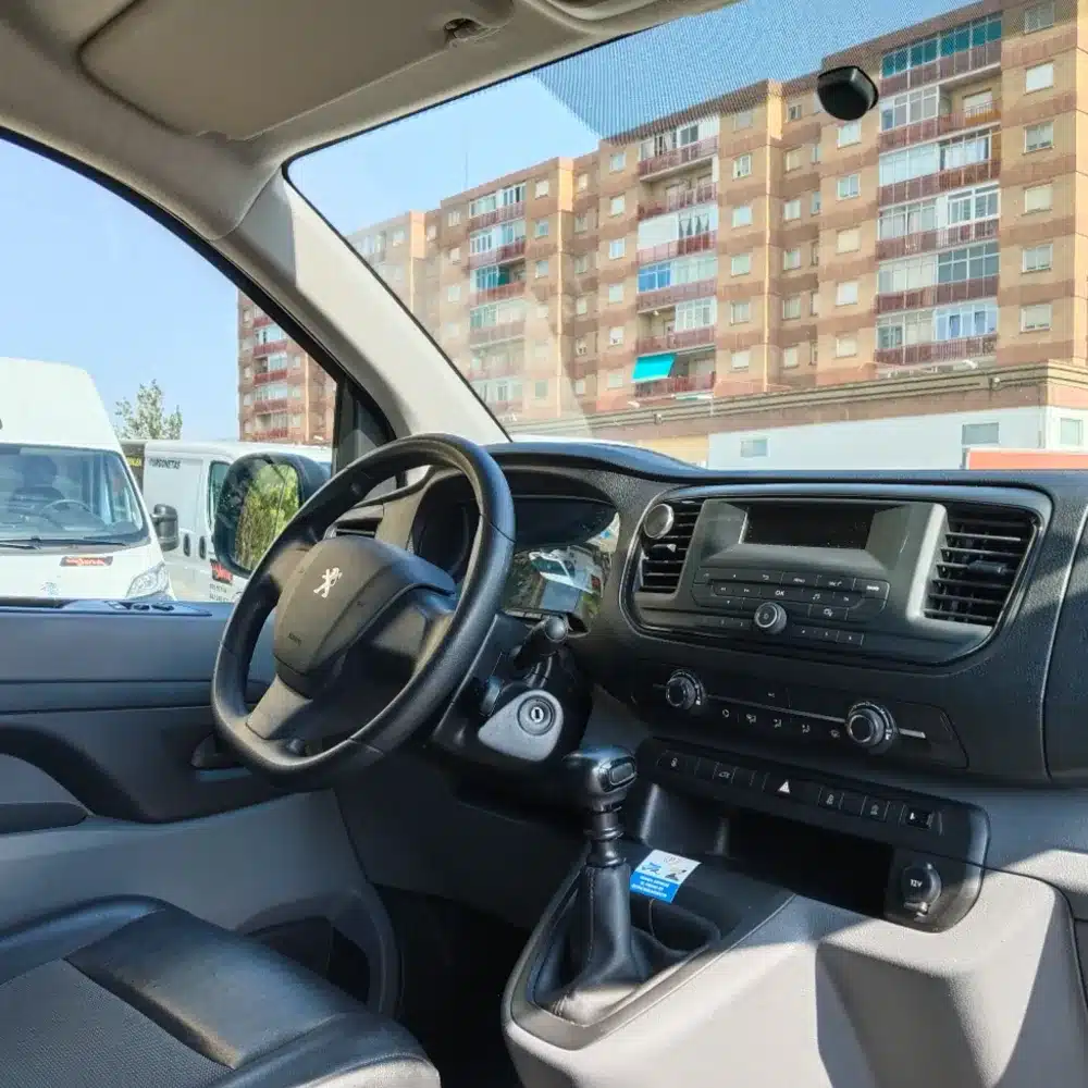 peugeot expert alquiler